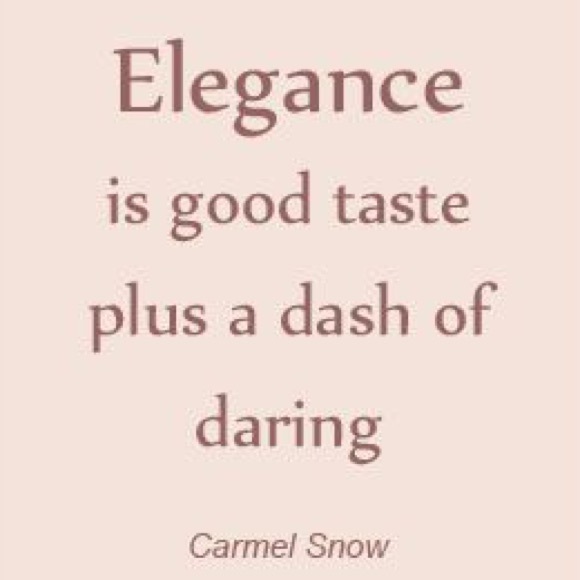 Welcome to my closet! ☀️ - Picture 8 of 11